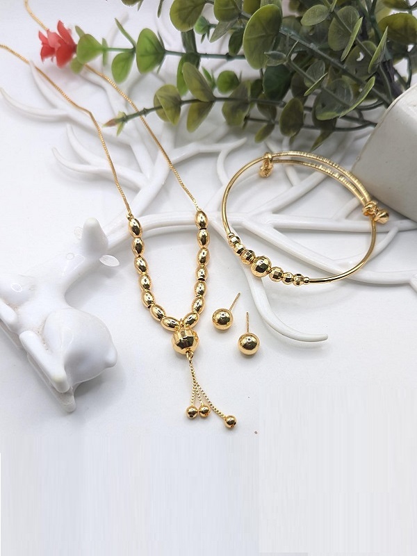 Elegant Gold Plated Pendant Combo Gift Set (ZV:141179)