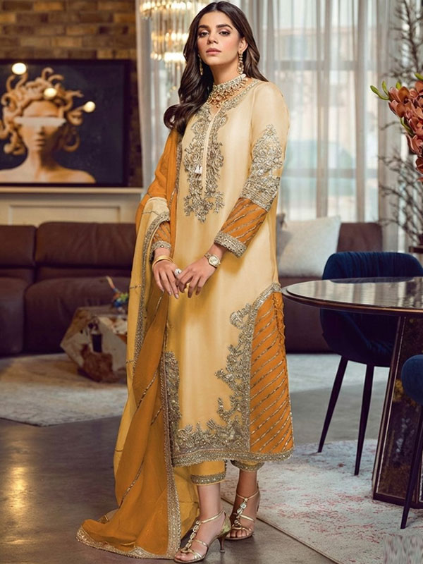 Elegant Organza Heavy Embroidered Dress With Embroidered Organza Dupatta 3 Pec Suit (Unstitched) (CHI-1093)