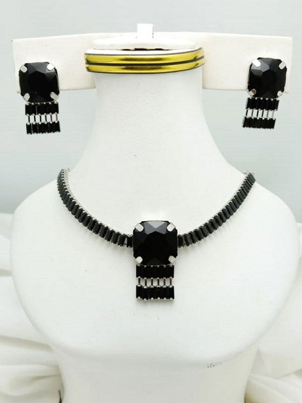 Elegant Zircon American Diamond AD Black Necklace Set with Tops (ZV:29501)