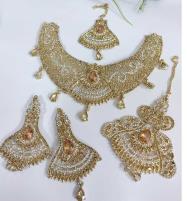 Party Wear Zircon Jewelry Set with Drop Earrings & Tikka Matha Patti (ZV:2982) Price in Pakistan