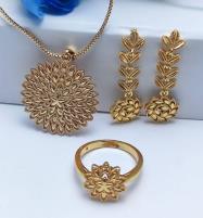 Beautiful Gold Plated Locket With Chain, Earring & Ring (ZV:15017) Price in Pakistan
