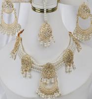 Golden And Pearl Jewelry Sets With Matha Patti (ZV:3178) Price in Pakistan